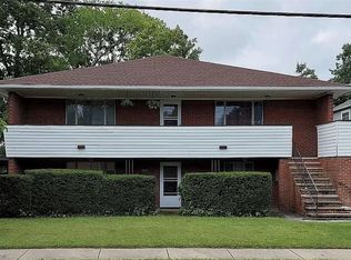 18801 Hilliard Blvd #1, Rocky River, OH 44116