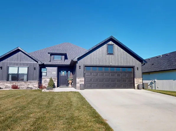 2700 Artisan Dr, Sedalia, MO 65301