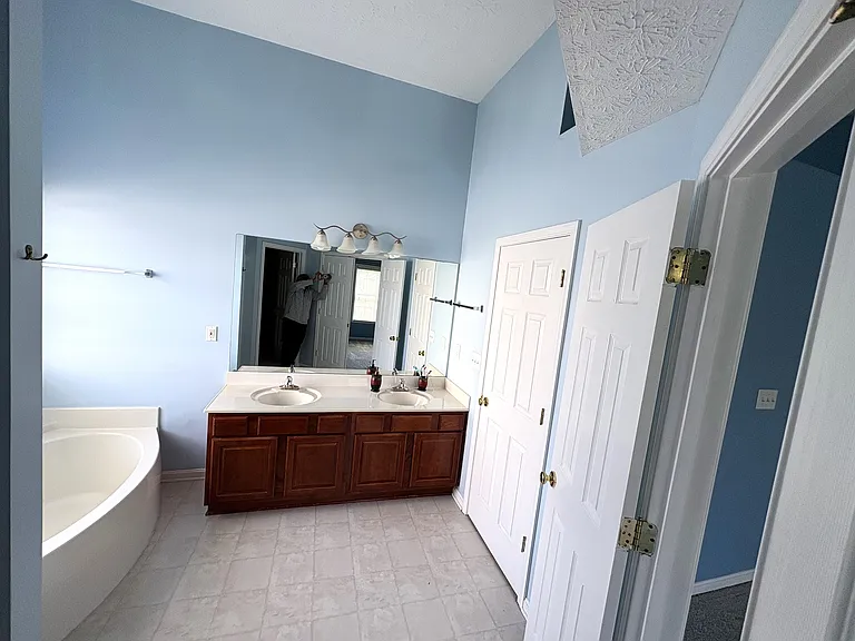 11036 Symington Cir — Photo 22