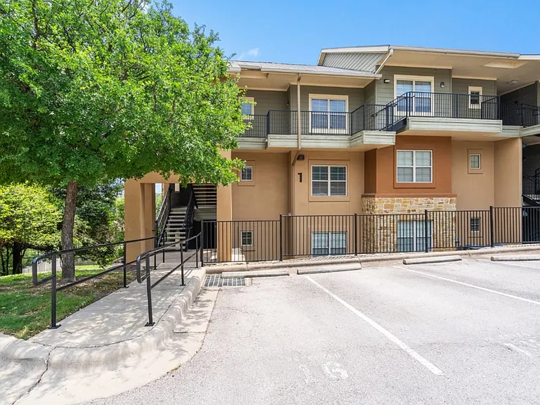 6810 Deatonhill Dr #1200 — Photo 21