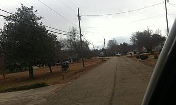 2nd image of 495 Donna Ln