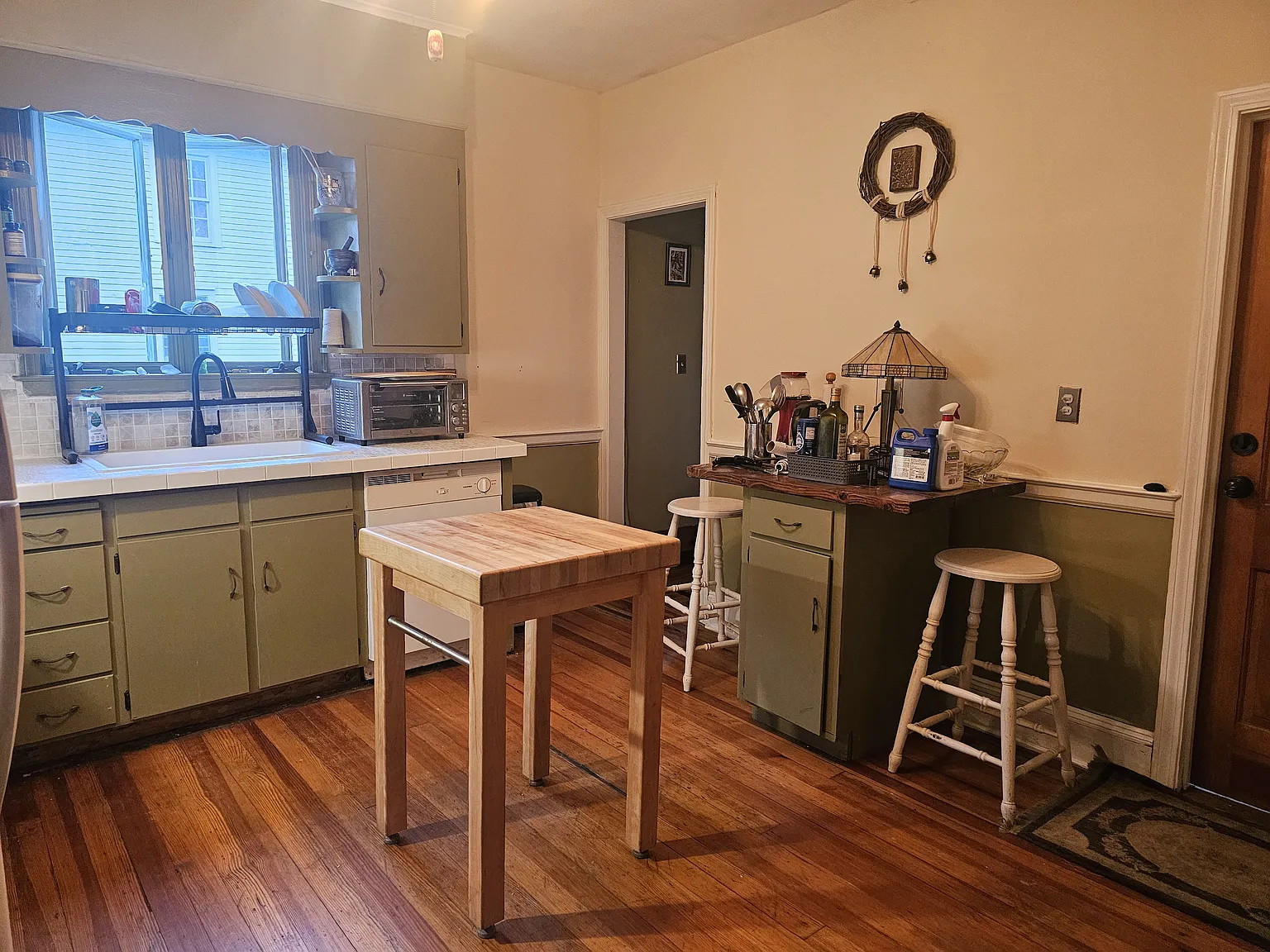2 bed, 1060 sqft, $2,250 — Photo 4