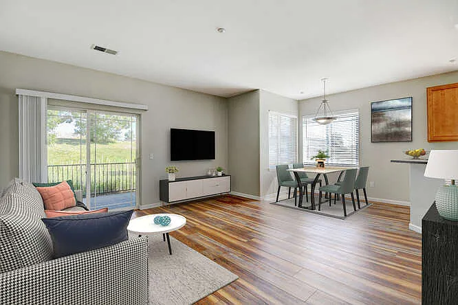 Michael Place Apartments — Photo 40