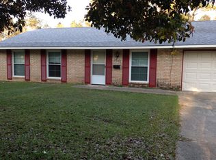 2006 Columbus Cir, Leesville, LA 71446