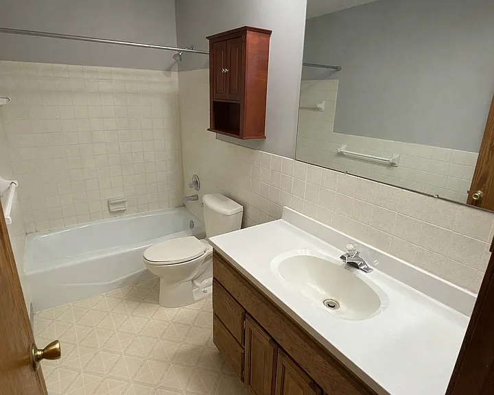 14248 Hemlock Ct N — Photo 8