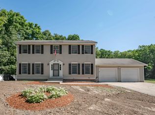 4 Mark St, Hudson, NH 03051