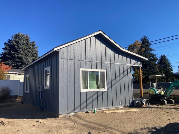 921 Grant Rd