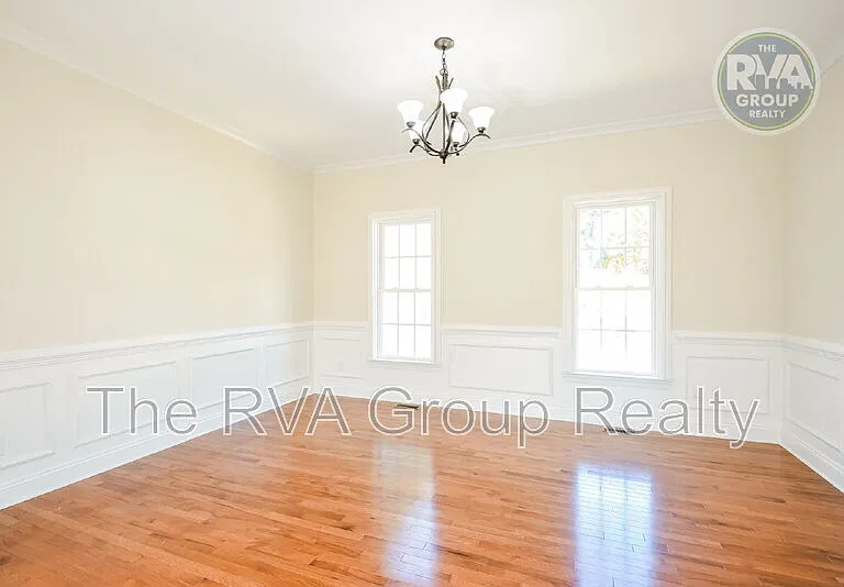 111 Wilkshire Ct — Photo 5