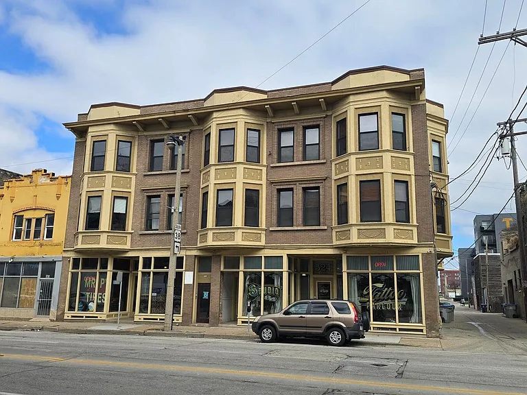 Charming Walker's Point Apartment!