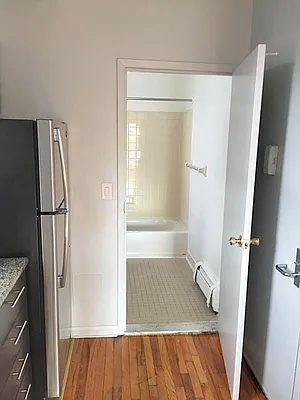 Rented by RC REAL ESTATE OF NEW YORK | media 27