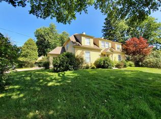 298 Sturbridge Rd, Charlton, MA 01507
