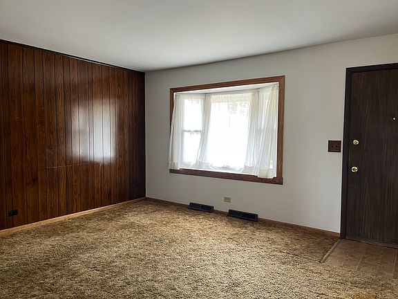 5th image of 501 Dean Dr