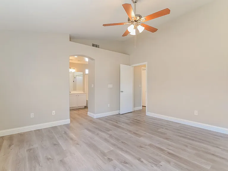655 Camp Hill Rd — Photo 10