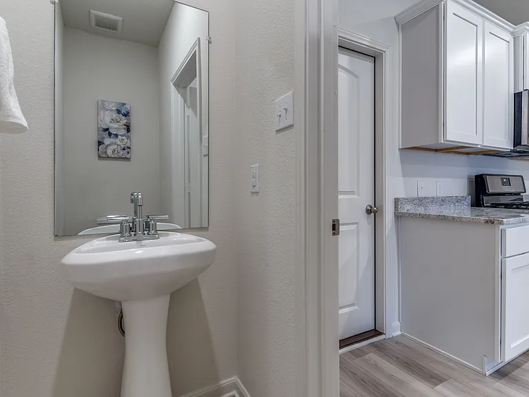 316 Stone Ct — Photo 17
