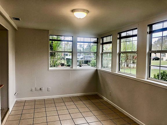 3rd image of 1014 Newman Dr