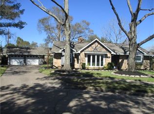 7711 Fairgate Ln, Houston, TX 77075