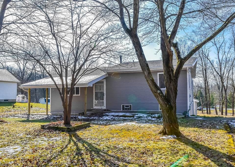 1st image of 10388 Stoneacre St NW