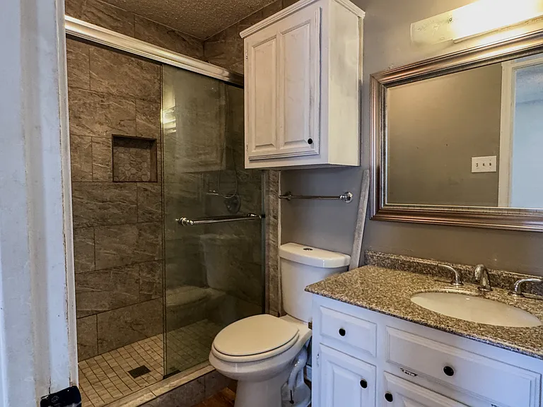 3016 Eastland Ave — Photo 11