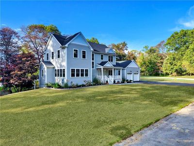 197 Church Pond Dr, Tiverton, RI, 02878