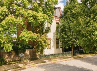 2017 James St, Saint Louis, MO 63104