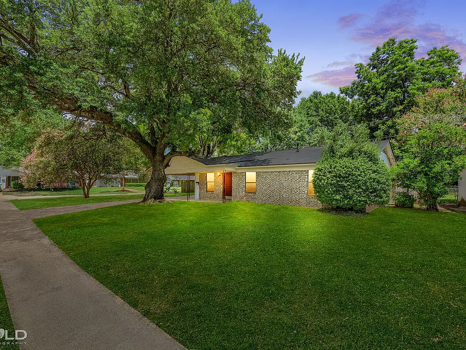 3401 Palmdale Pl