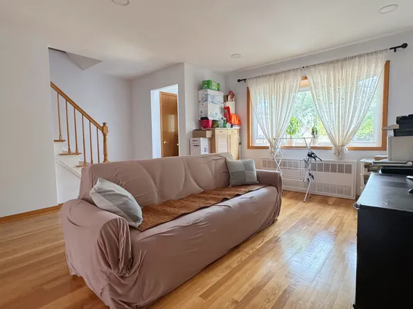 168-12 19th Avenue image 4 of 26