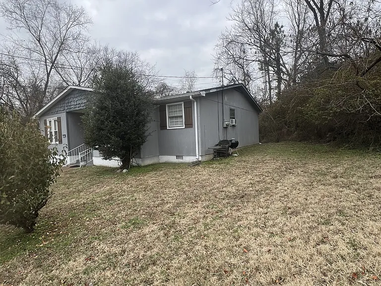 2301 Dalebrook Ct #B — Photo 11