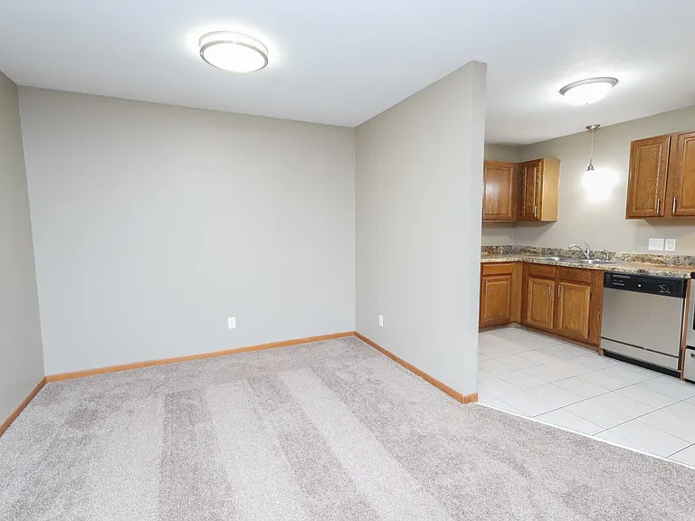 Kaposia Valley Apartments — Photo 34