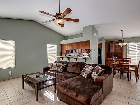 3rd image of 8859 W Greenbrian Dr