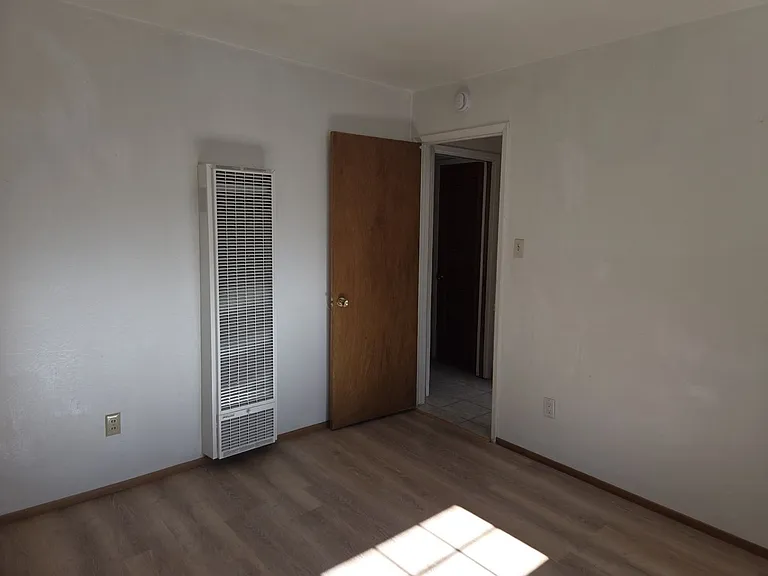 769 Modesto Ave #3 & 4 — Photo 18