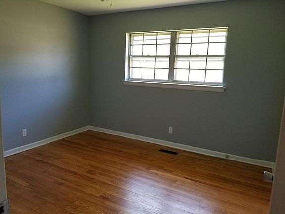 5th image of 5724 Dagney Ln