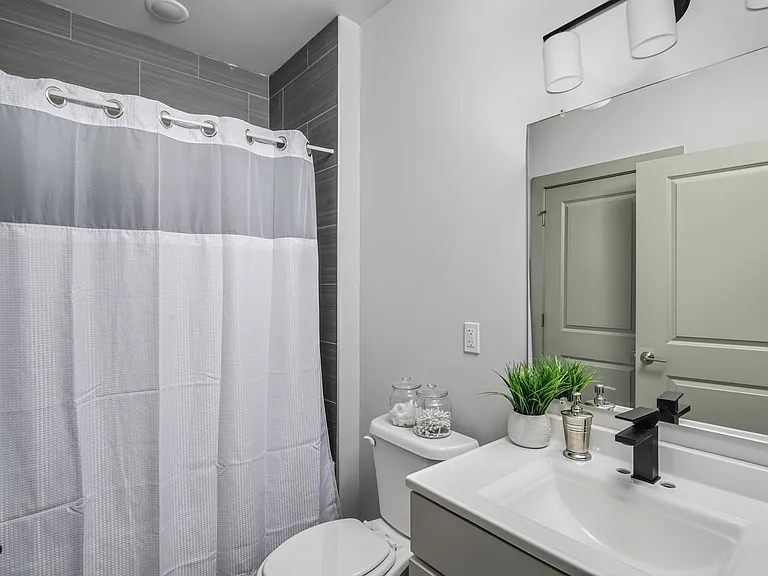 1020 Germantown Ave #D1 — Photo 5