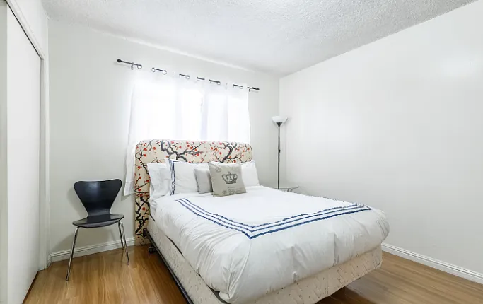 2618 Ellendale Pl. — Photo 47