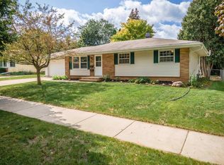 907 S Matthias St, Appleton, WI 54915