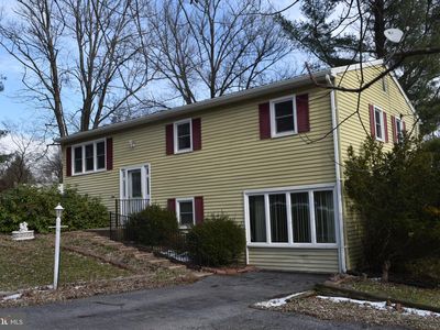 5 Locust Cir, Etters, PA, 17319