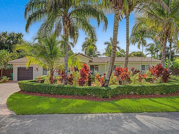 2nd image of 11633 SW 102nd Ct
