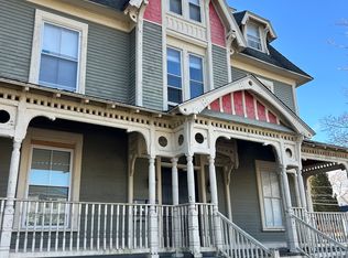 214 Broadway APT 2, Norwich, CT 06360