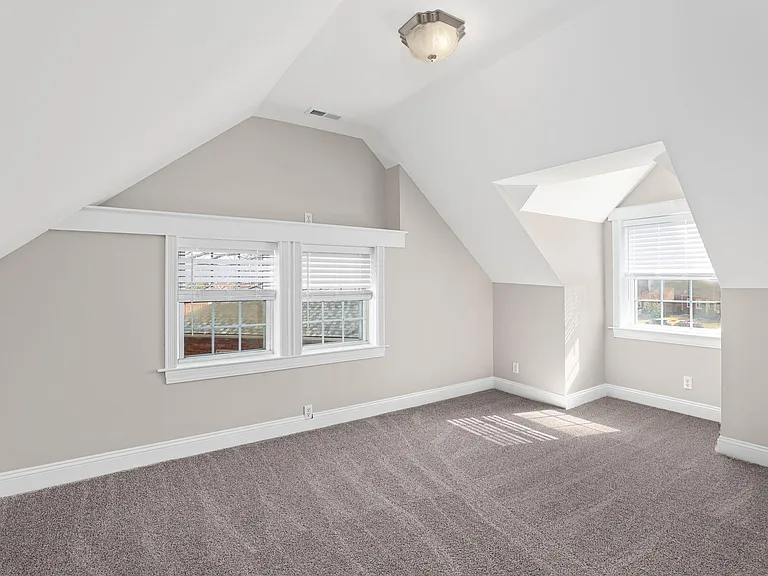 2904 Greentop Ct — Photo 24