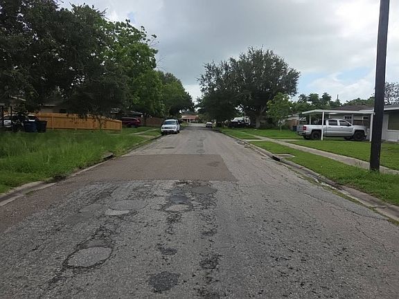 4th image of 4801 Edith St