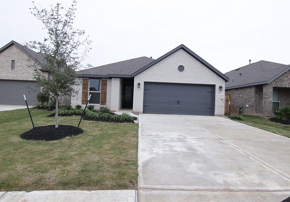 1st image of 2511 Chestnut Oak Cir