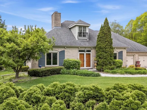 4405 Honeywood LANE, Jackson, WI 53037