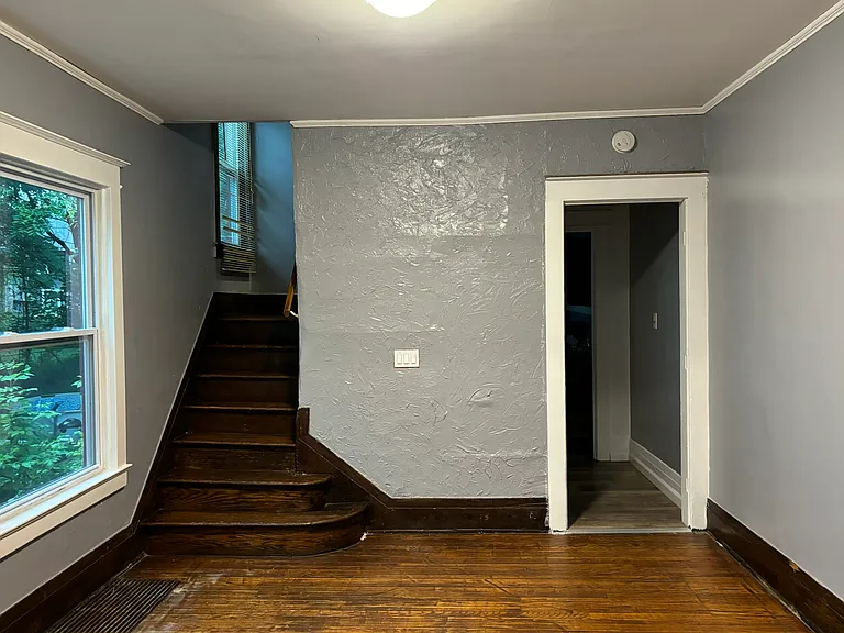 400 Parsells Ave #400 — Photo 3