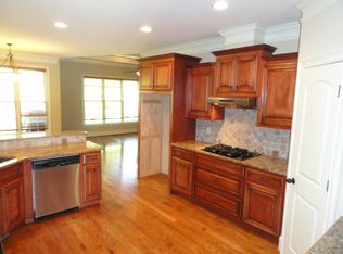 1113 Oak Ridge Ct, Bishop, GA 30621