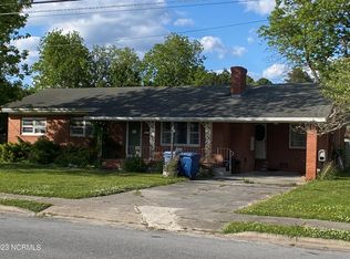 1112 W Main St, Belhaven, NC 27810