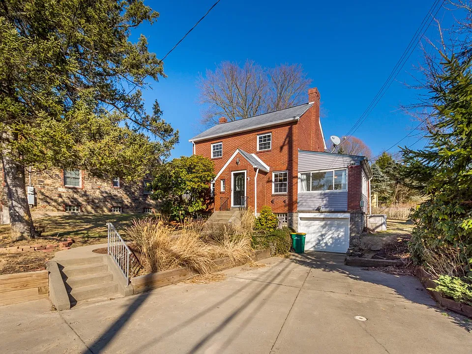 1208 Powers Run Rd