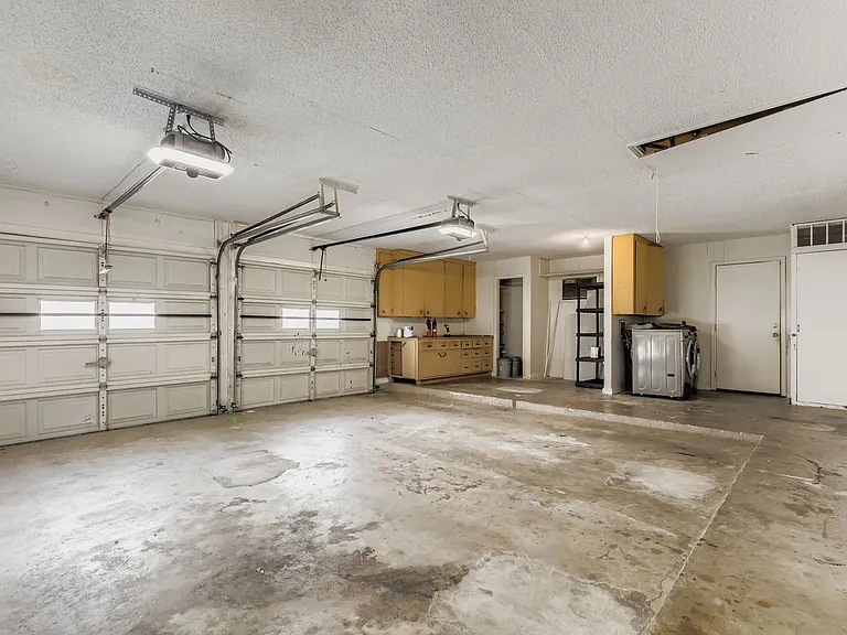 5313 Basswood Ln — Photo 24