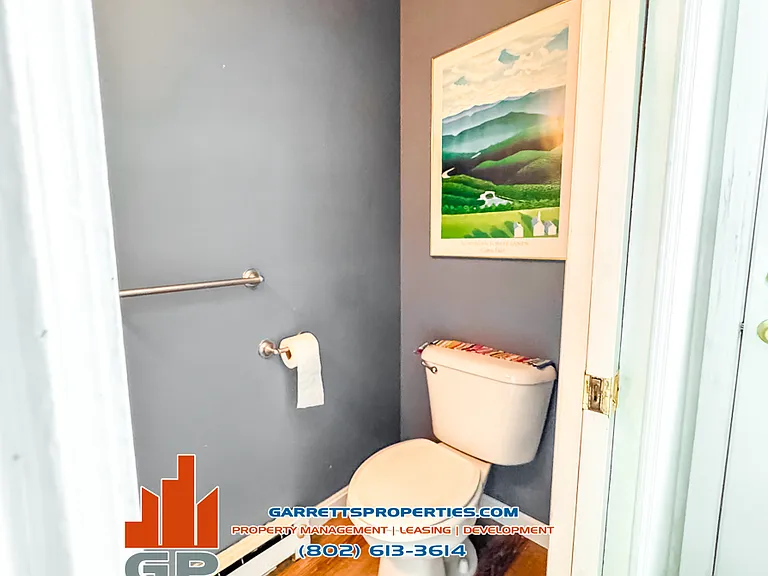 267 Eastview Cir #1 — Photo 7