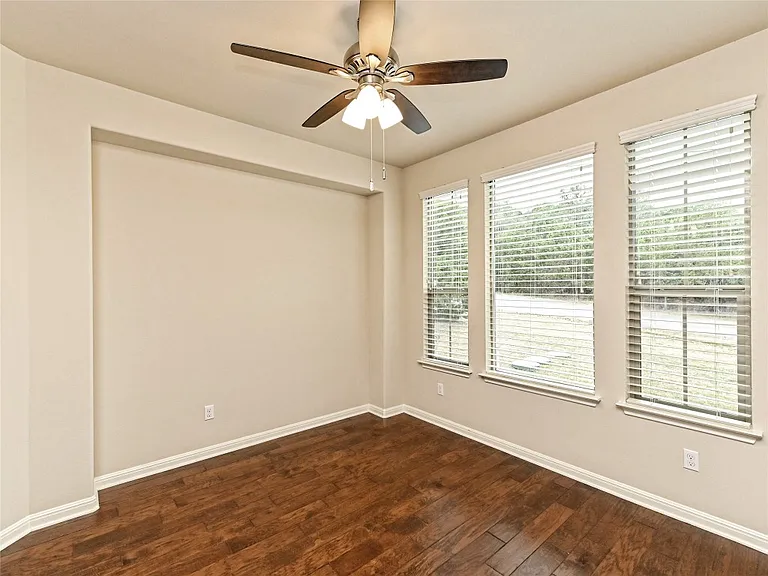 21800 Ryan Dr — Photo 7