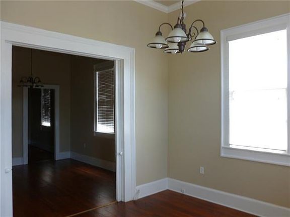 2nd image of 939 Bartholomew St