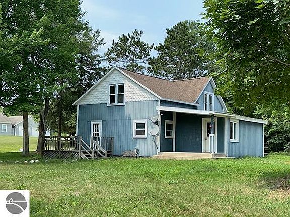 2nd image of 21454 90th Ave